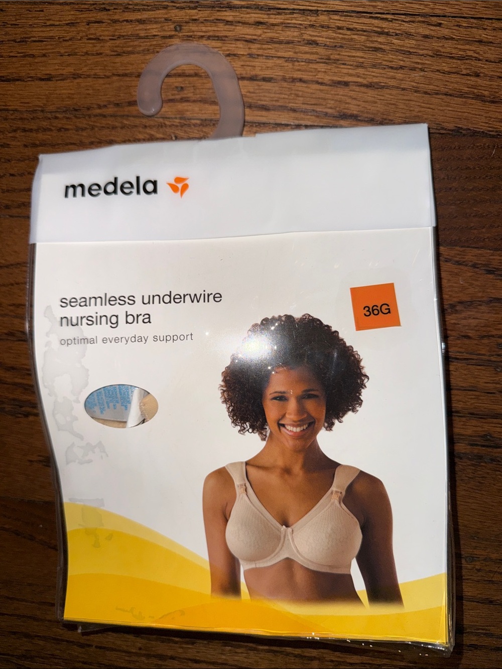 Medela Seamless Underwire Nursing Bra - Cream